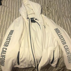 White hollister windbreaker